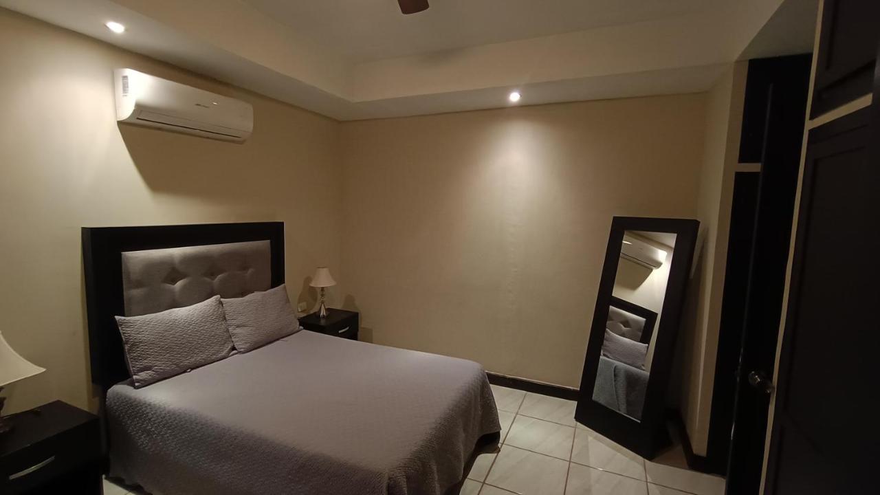 Suites Entrelagos Ciudad Obregón エクステリア 写真